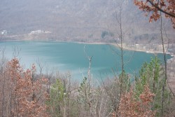 Boračko jezero obogaćeno potočnom pastrmkom  (Foto Ismet  BAJROVIĆ)