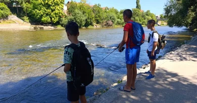 Tri dječaka, tri štapa i jedna rijeka: Na Vrbasu još živi duh banjalučkih ribara