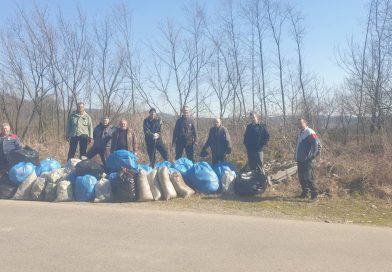 EU ‘Ozrenski studenac’ Sočkovac: Povodon Dana voda 40 učesnika akcije prikupilo preko 160 vreća smeća