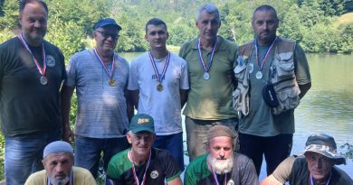 SRD ‘Šaran’ Bužim: Održano udruženjsko takmičenje u lovu ribe udicom na plovak ‘Kup prijatelja’